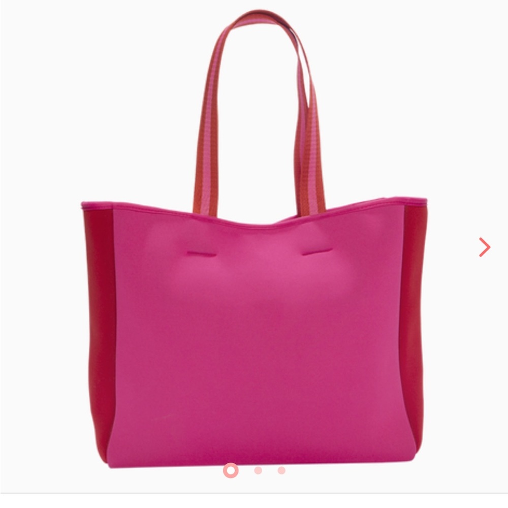 Summersalt Neoprene Beach Tote in Pink/Red